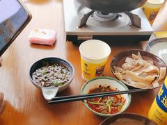 -包整·丝娃娃(一览甲秀楼风景店)