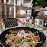 没想到港汇内有一家相当出片的餐厅