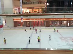 -冰纷万象滑冰场(深圳万象城店)