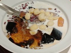 -RUXU入续糖水铺与包(卓悦中心店)