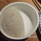 又软又黏，巨好吃。「五常大米」现在可以点半份