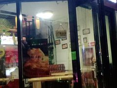 门面-华尊披萨(金水万达店)