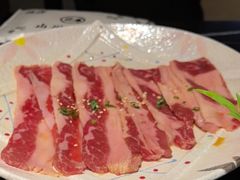 -山川小町·极番烧肉(新地假日广场店)