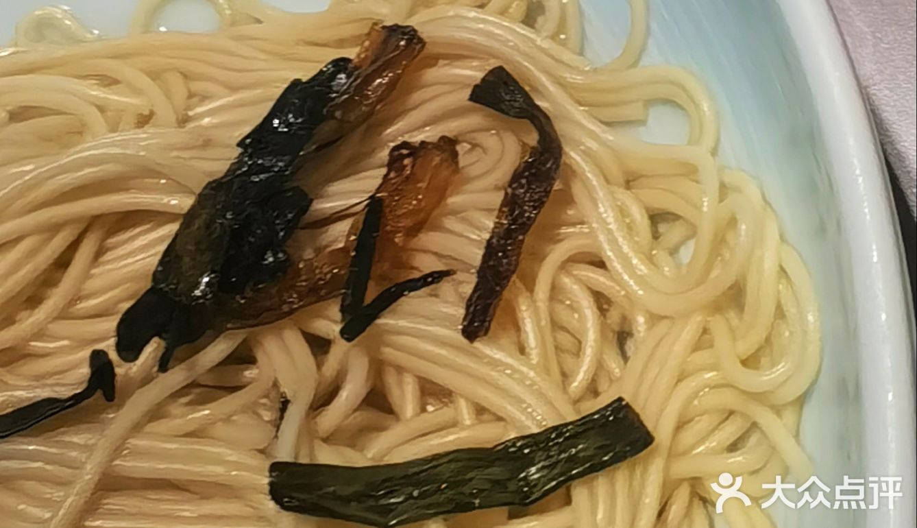 蟹黄面，面条好筋道