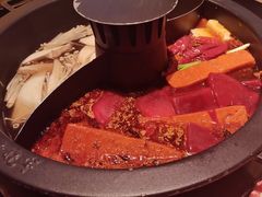 -晓宇重庆火锅(西安荟聚店)
