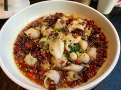 -鱼鲜饭香·招牌汽锅剁椒鱼头王