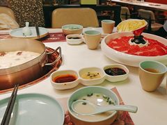 -洪氏嗨捞·猪肚鸡火锅(阳光天地店)