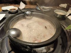 -大匠工房古船木艺术餐厅·猪肚鸡专门店(长白仙岛店)