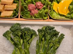 -尚尚仙·酸汤猪手·猪肚鸡火锅(华联万柳购物中心店)