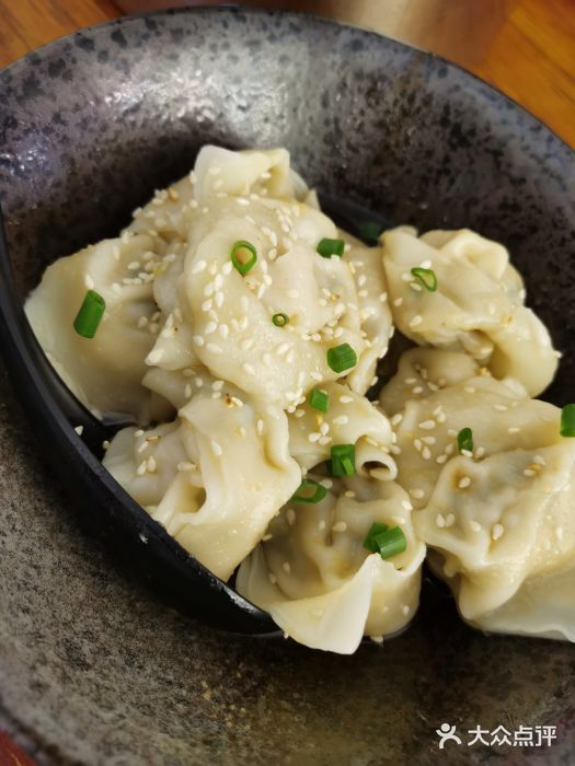 归蜀第成都串串料理(梅花路店)红油抄手图片