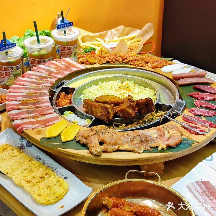 不会还有人没吃过他家的烤肉呼啦圈吧