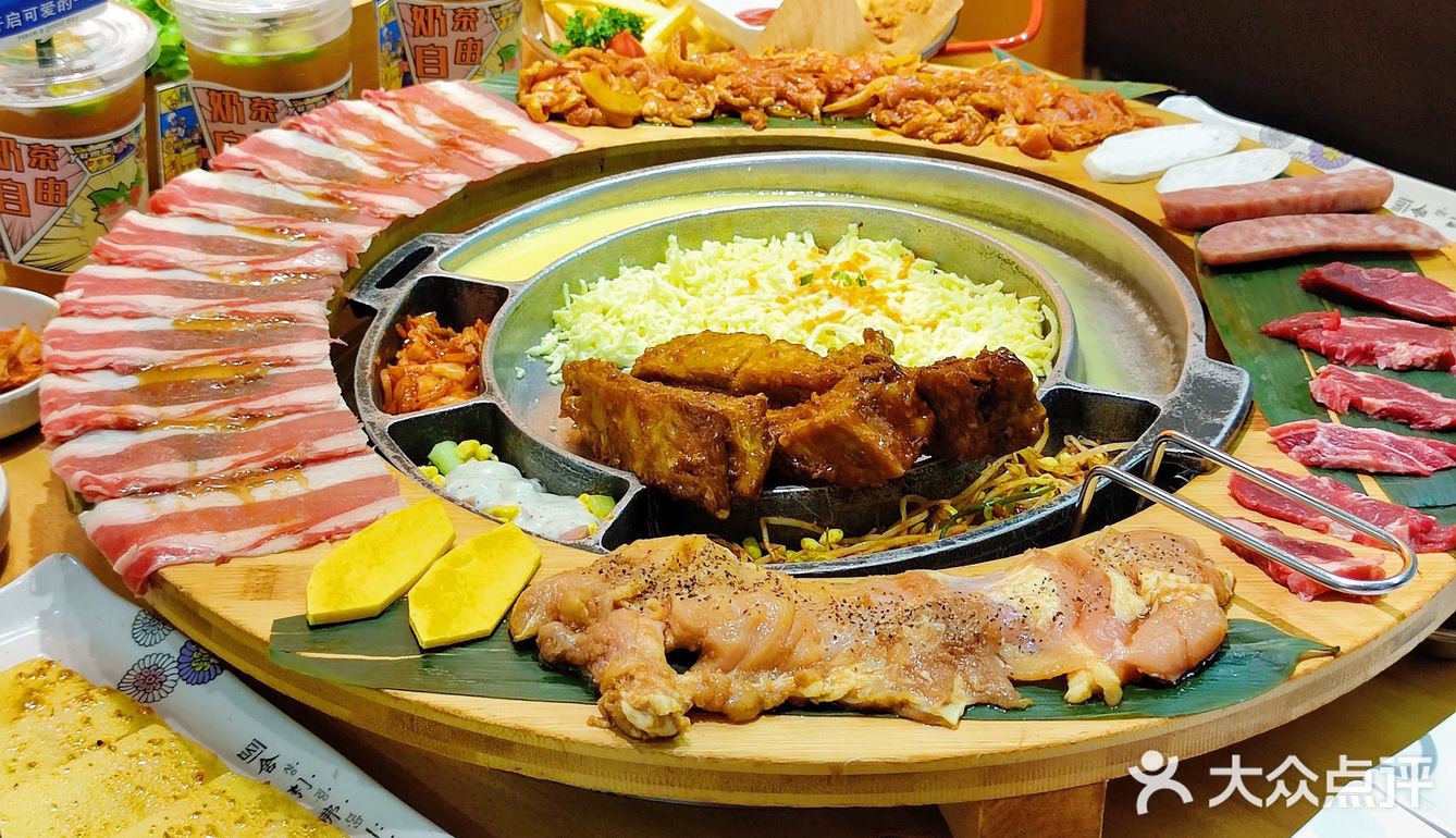 不会还有人没吃过他家的烤肉呼啦圈吧