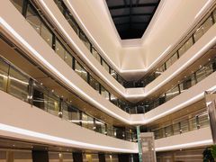 -上海滴水湖皇冠假日酒店