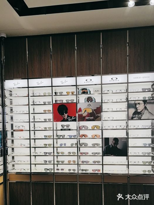 LensCrafters亮视点·OAKLEY精选(静安嘉里中心店)图片