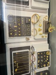-ZLS珠宝定制(万达茂·中心E座店)