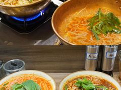 -叁窝雀·云南小锅米线(万象汇店)