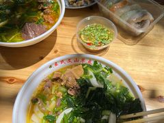 -文山荷鲜居(翠湖店)