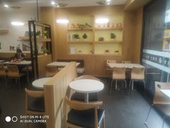 -华莱士·全鸡汉堡(黄岐1店)