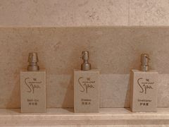 -成都华尔道夫酒店游泳池