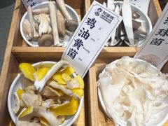 -阿婆情腊排骨火锅·野生菌季(古城旗舰店)