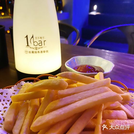 1BAR音乐清吧(宝田工业区)