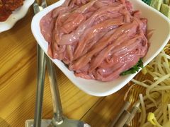 -何氏串串香火锅(翠亨店)