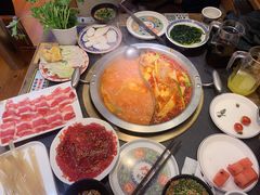 -沸炉重庆老火锅(军事博物馆店)