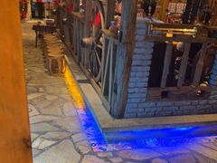 -老牌坊云南鱼豆花火锅(爱建店)