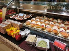 -咖啡苑自助餐厅·中国大饭店
