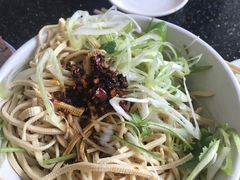 -十二忠手拉面(五福店)