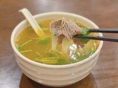 咖喱牛肉汤-东泰祥生煎馆(陕西南路店)