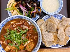 卤煮火烧-门框胡同百年卤煮(新街口店)