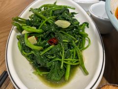 清炒红苕尖-张太婆老妈蹄花川菜馆·中华餐饮老字号(望平街店)