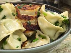 -无名氏宵夜小摊(祝家三姐妹馄饨店)