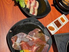 -山之屋炭火烧肉·生啤畅饮(大朗万科中央公园店)