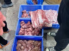 -标记美食新鲜猪杂(兴南大道店)