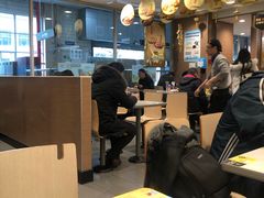 -麦当劳(轻轨曹杨路店)