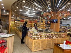 零售区-周记炒货·山核桃·甘栗(武林店)