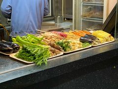 自助取餐区-万记麻辣烫国展总店