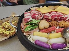 -豚妈妈汤饭·部队锅(南京东路店)