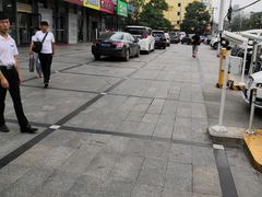 -新华金融大厦-停车场