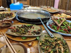 -郑件洋芋饭庄