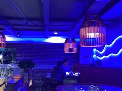 大堂-挂雪铁锅炖大鹅