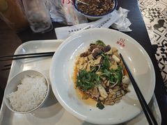 -胖东来生活广场(健康路店)