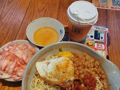 -呼啦面馆·头牌豌杂面(爱琴海店)