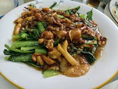 -老码头黑皮肘子锅包肉熏酱水饺(文政街店)