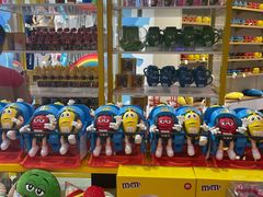 -m豆巧克力世界(上海世茂广场店)