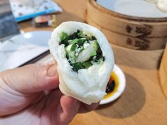 鲜虾韭菜三鲜包-草包包子铺(宽厚里店)