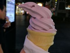 黑加仑接骨木花口味圆筒冰淇淋-麦当劳(东急新天地店)