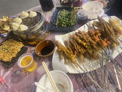 -老街烧烤大排档·地道湖北菜·龙虾馆(汉口火车站店)